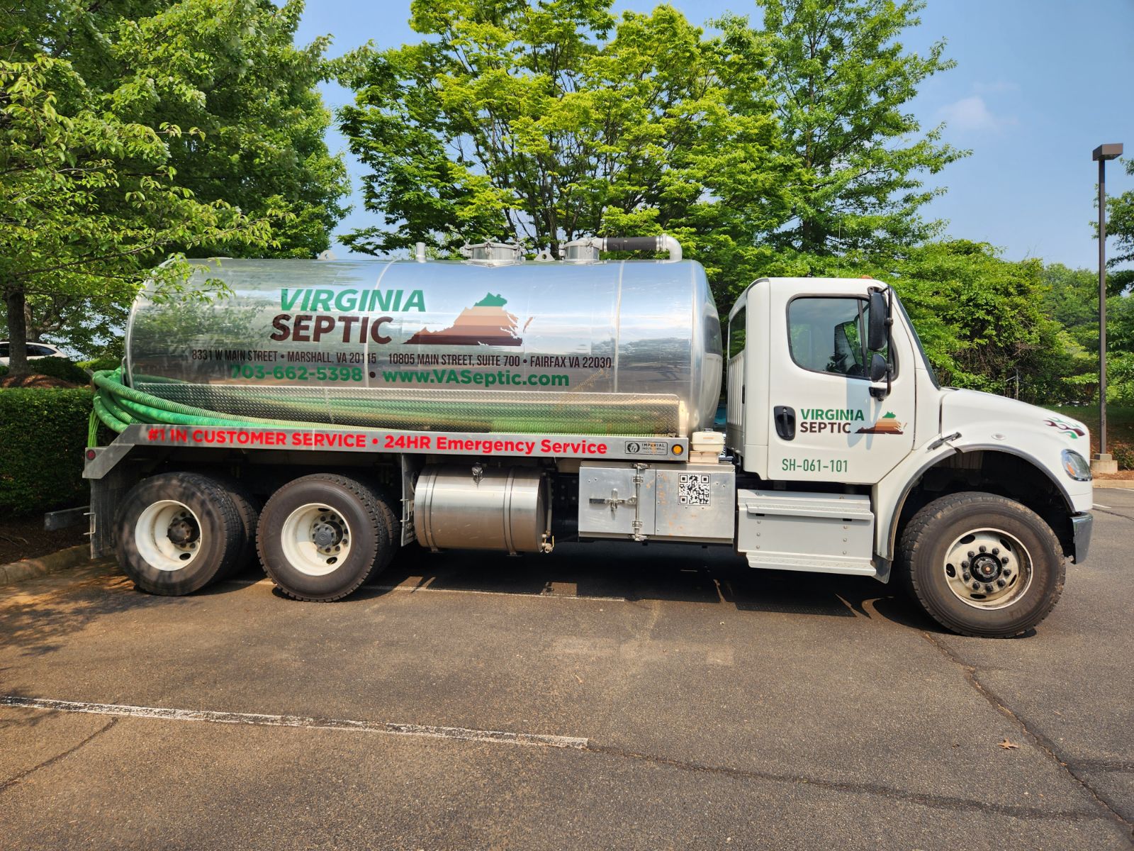 Septic pumping truck hero city va